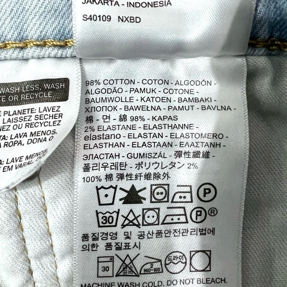Vintage Levi’s 502 Straight Leg Taper Fit Bleach Wash Jeans 31x30